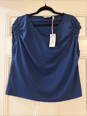 Vineyard Vines Royal Blue Short Sleeve Top with Ruched Rosette Sleeves